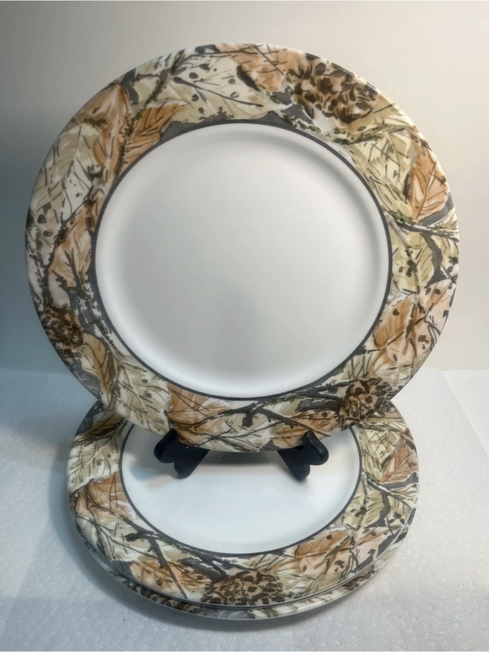 3 Corelle Woodland Leaves Camouflage Dinner Plates USA 10 3/4”.  559
